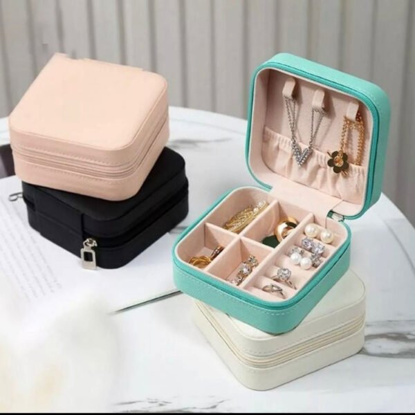 Square-Mini-Jewelry-Box-600x600-1_1726901906.jpg